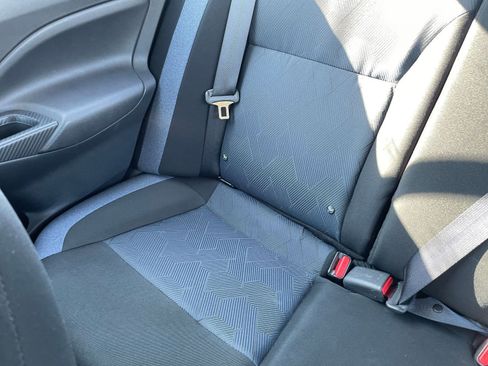 Used 2025 Nissan Versa SV image 38