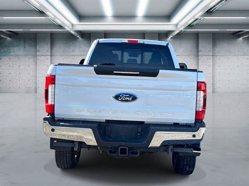 Used 2018 Ford F350 Lariat w/ Lariat Ultimate Package AWD/4WD image 5