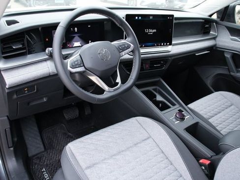 New 2026 Volkswagen Tiguan S image 9