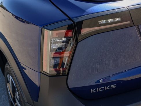 New 2026 Nissan Kicks SV FWD image 7