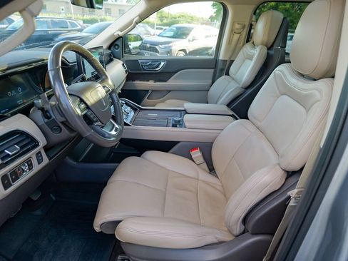 Used 2023 Lincoln Navigator L Reserve AWD/4WD image 22