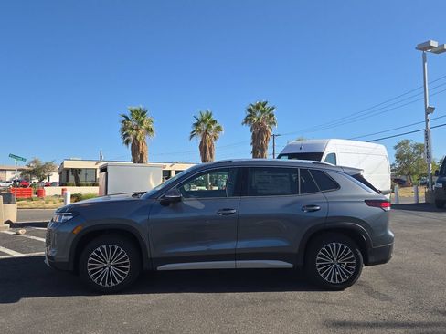 Certified 2025 Volkswagen Tiguan S FWD image 7