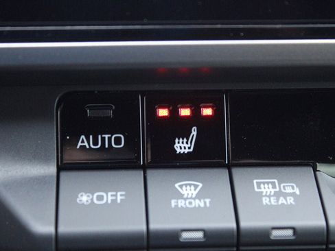 Used 2026 Toyota Camry XSE FWD image 4
