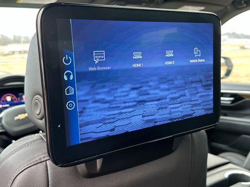 Used 2025 Chevrolet Tahoe High Country image 22