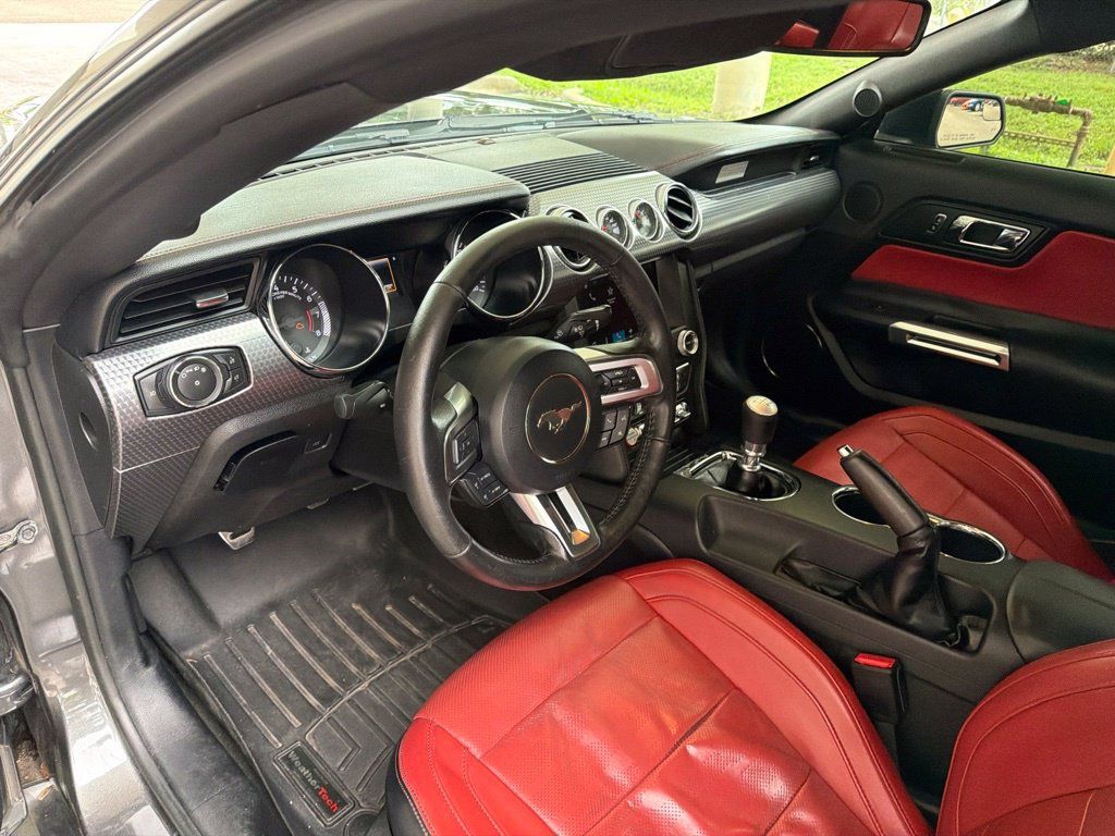 Used 2017 Ford Mustang GT Premium RWD image 7
