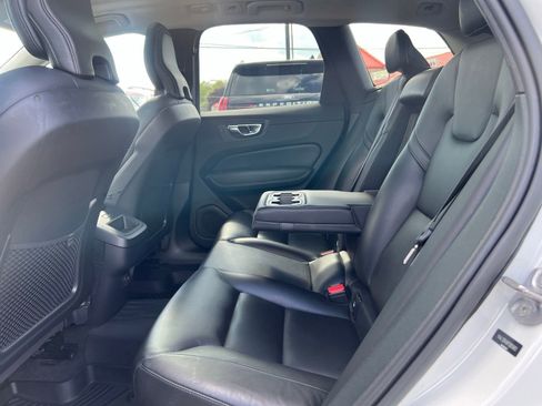 Used 2023 Volvo XC60 B5 Core AWD/4WD image 46