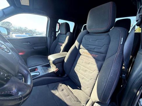 Used 2024 Nissan Frontier PRO-4X w/ Pro Convenience Package image 16