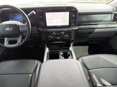 Used 2023 Ford F250 Lariat w/ Lariat Ultimate Package AWD/4WD image 13