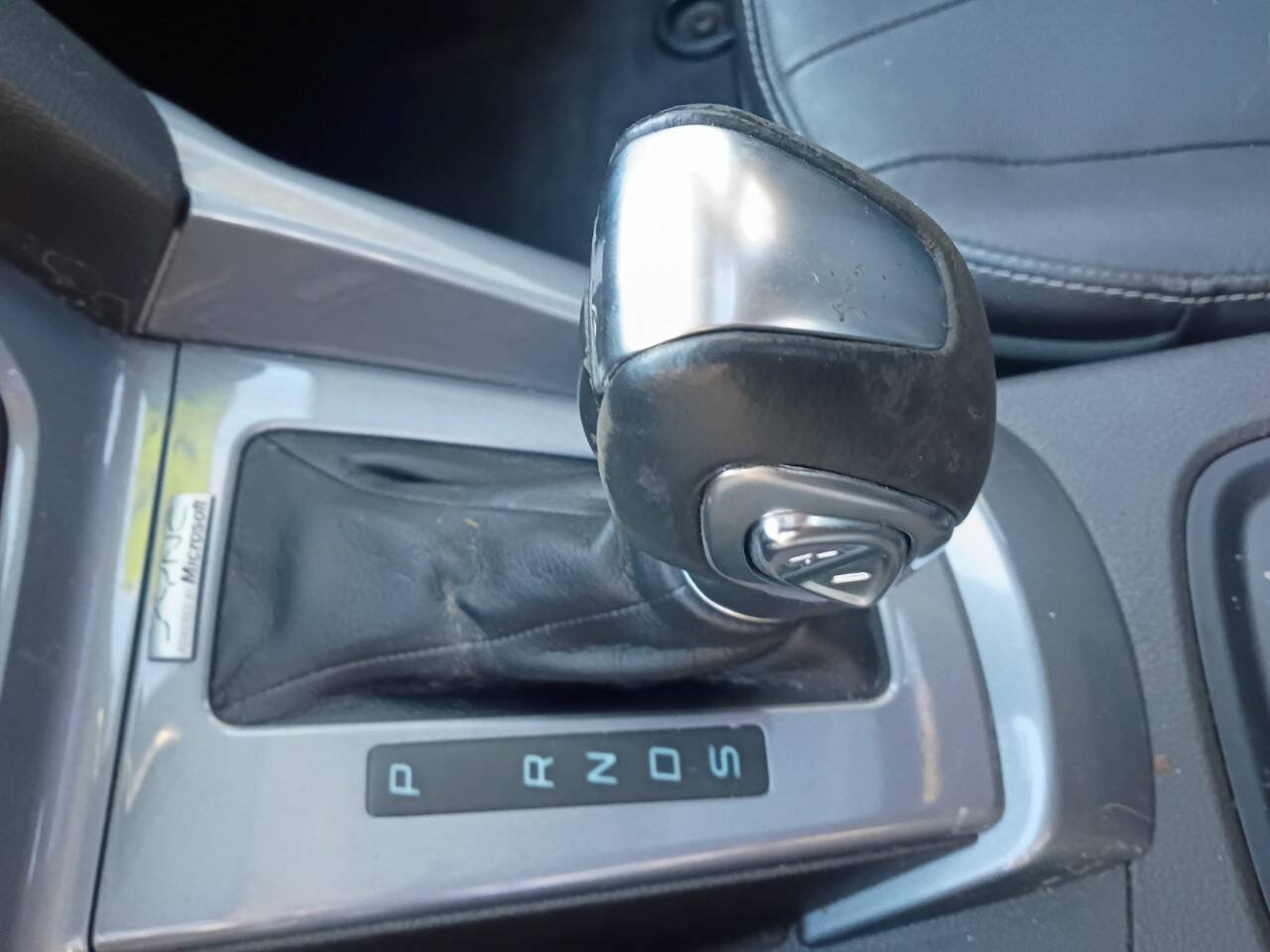 Used 2014 Ford Focus Titanium w/ Luxury Package FWD image 25