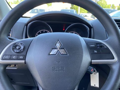 Used 2020 Mitsubishi Outlander Sport ES FWD image 13
