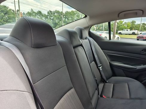 Used 2024 Nissan Altima 2.5 SV FWD image 28