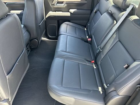New 2026 GMC Sierra 1500 SLT AWD/4WD image 25