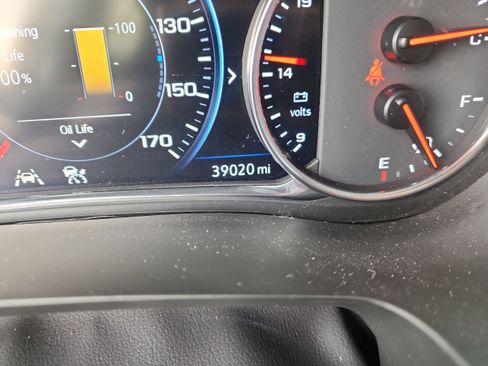 Used 2023 Chevrolet Traverse Premier w/ LPO, Cargo Package image 31