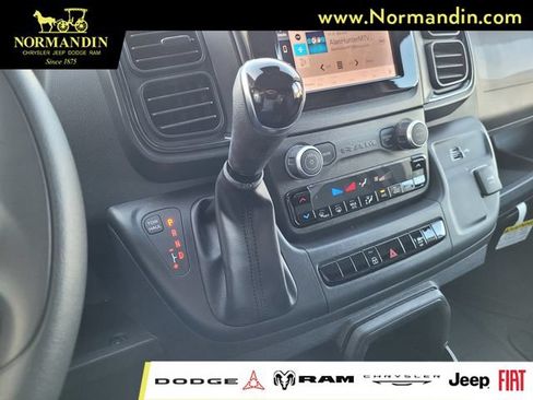 Used 2025 RAM ProMaster 2500 w/ U-Haul Equipment Group FWD image 12