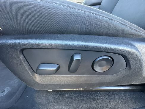 Used 2024 Chevrolet Colorado Trail Boss w/ Advanced Trailering Package image 12