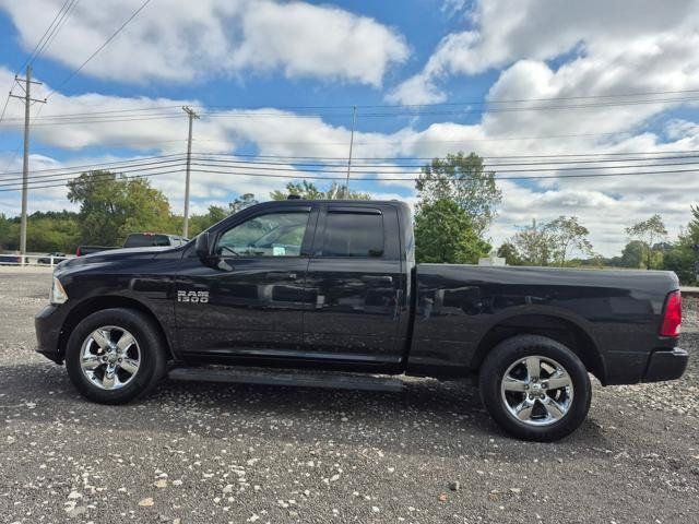 Used 2018 RAM 1500 Express w/ Express Value Package AWD/4WD image 3