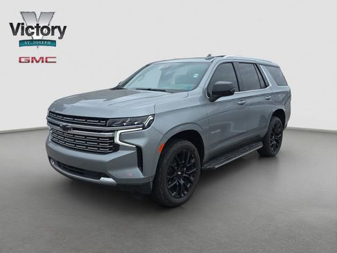 Used 2024 Chevrolet Tahoe Premier w/ Advanced Technology Package AWD/4WD image 3