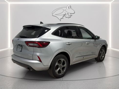Certified 2024 Ford Escape ST-Line AWD/4WD image 5