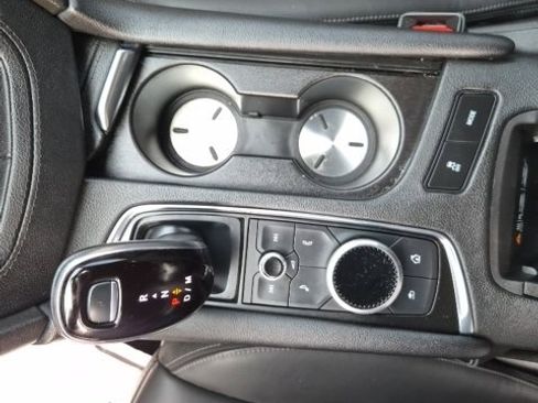 Used 2022 Cadillac XT6 Premium Luxury image 22