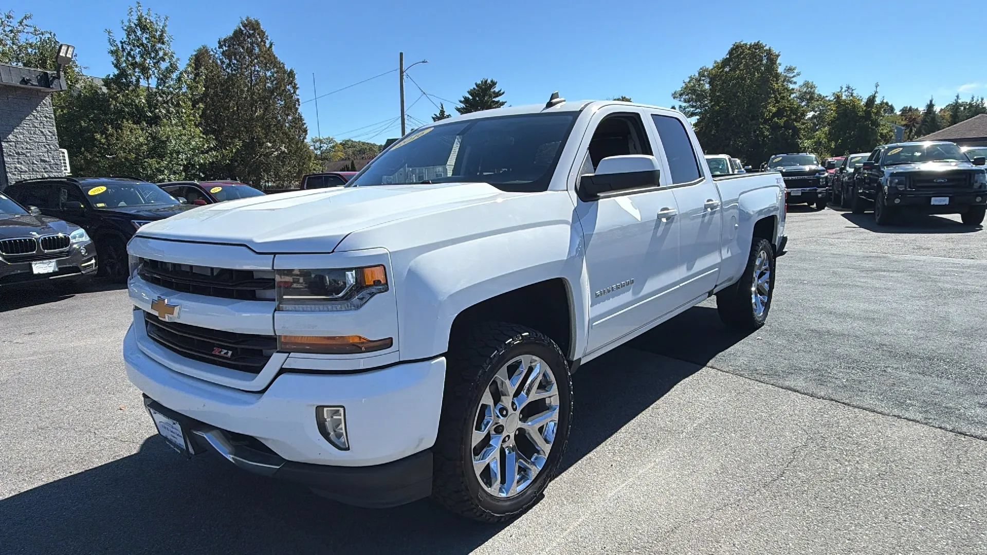 Used 2016 Chevrolet Silverado 1500 LT w/ All Star Edition AWD/4WD image 3