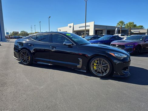 Used 2020 Kia Stinger GT1 image 2