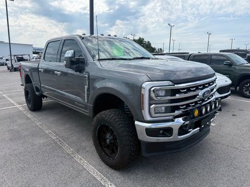 Used 2024 Ford F250 Lariat w/ Lariat Ultimate Package AWD/4WD image 1