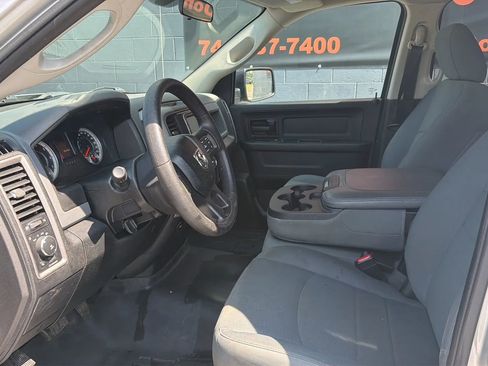 Used 2017 RAM 1500 Express AWD/4WD image 13