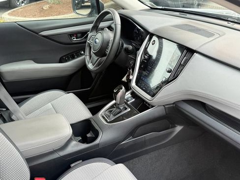 Used 2024 Subaru Outback Premium AWD/4WD image 28