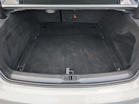 Used 2016 Audi A4 2.0T Premium image 11