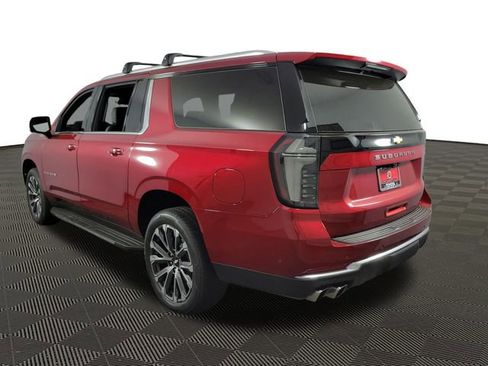 Used 2025 Chevrolet Suburban High Country AWD/4WD image 5