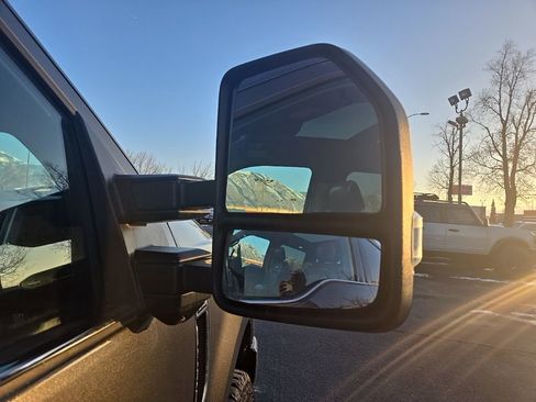 Used 2019 Ford F350 Platinum w/ Platinum Ultimate Package image 31