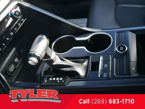 Used 2023 Kia K5 GT-Line image 40