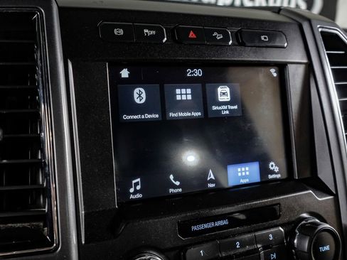 Used 2019 Ford F250 XLT w/ XLT Premium Package image 27