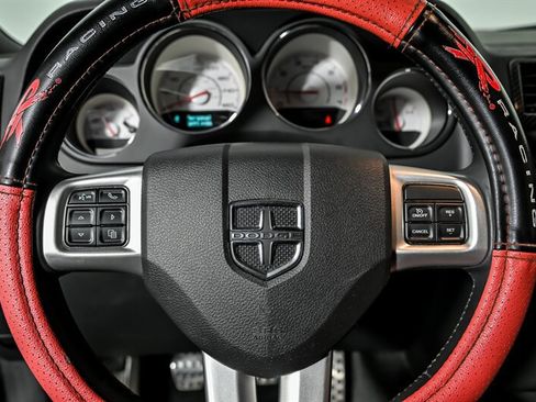Used 2013 Dodge Challenger R/T Plus RWD image 21