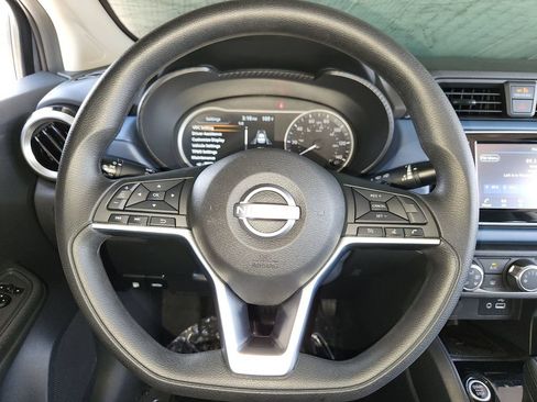 Used 2025 Nissan Versa SV FWD image 23