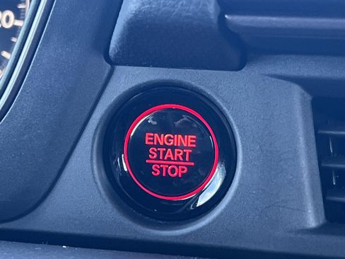 Certified 2025 Honda Pilot TrailSport image 22