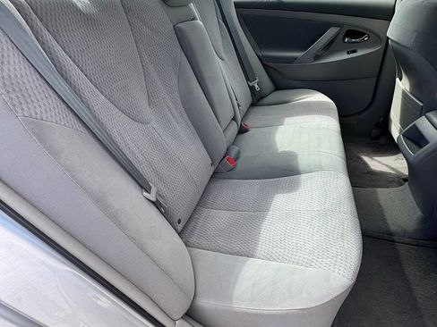 Used 2011 Toyota Camry FWD image 10