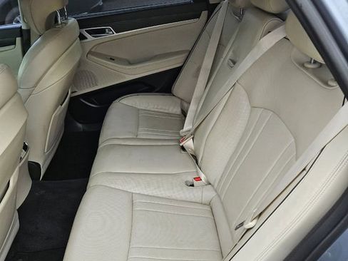 Used 2016 Hyundai Genesis 3.8 w/ Option Group 04 image 13