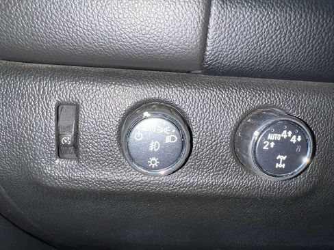 Used 2019 GMC Canyon Denali AWD/4WD image 18