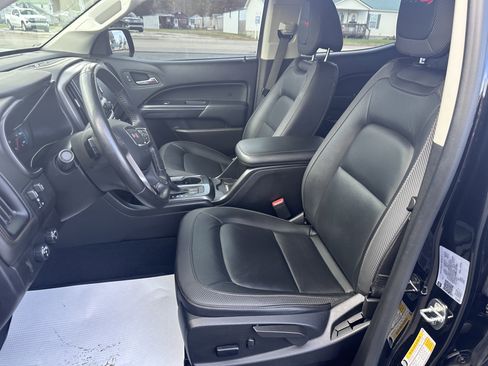 Used 2022 GMC Canyon AT4 image 13