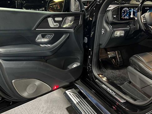 Certified 2023 Mercedes-Benz Maybach GLS 600 4MATIC image 33