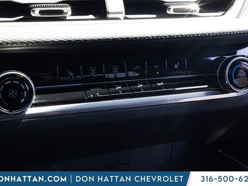 Used 2025 Chevrolet Equinox LT FWD image 8