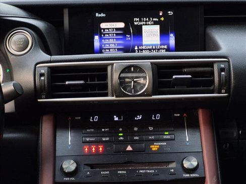 Used 2017 Lexus IS 200t RWD image 10
