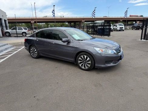 Used 2015 Honda Accord Touring image 21