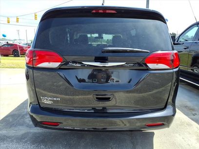 Used 2022 Chrysler Voyager LX