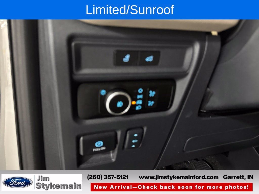 Used 2023 Ford Expedition Limited AWD/4WD image 17