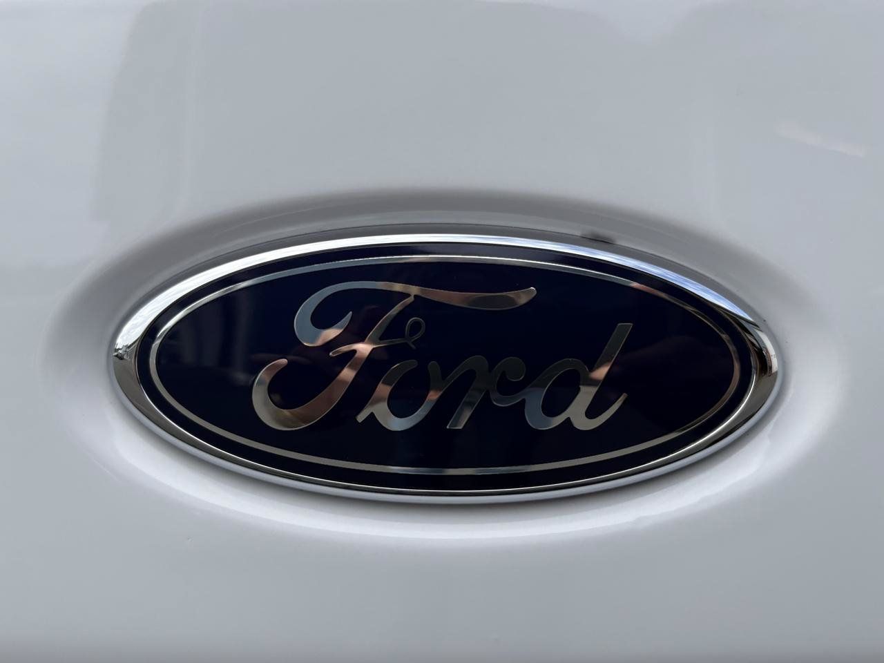 Used 2020 Ford Transit 250 Medium Roof w/ Load Area Protection Package RWD image 35