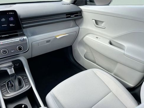 New 2026 Hyundai Kona SE FWD image 15