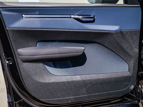 New 2026 Volvo EX30 Plus w/ Protection Package Premier image 21