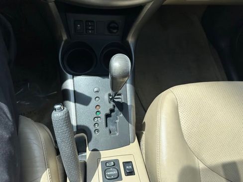Used 2010 Toyota RAV4 Limited AWD/4WD image 18